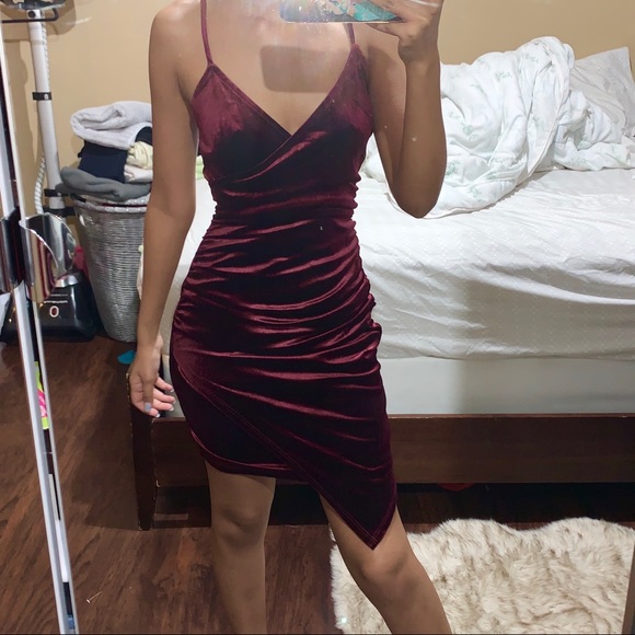Windsor Dresses & Skirts - Windsor Burgundy Velvet Dress